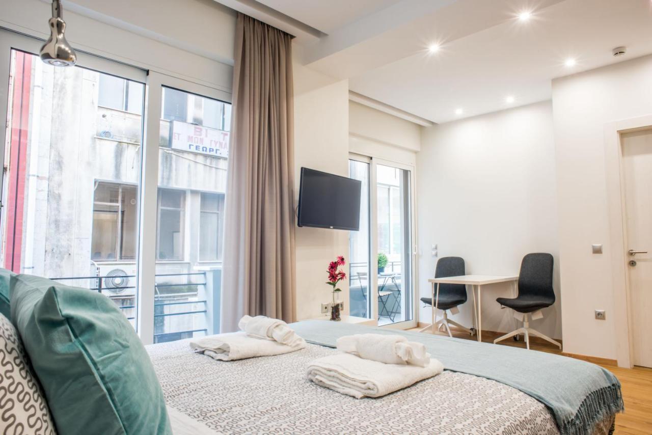 Appartement A25 Pristine & Sunny Flat With Balcony At Downtown Athènes Extérieur photo