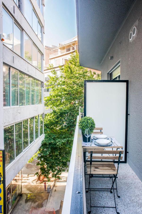 Appartement A25 Pristine & Sunny Flat With Balcony At Downtown Athènes Extérieur photo