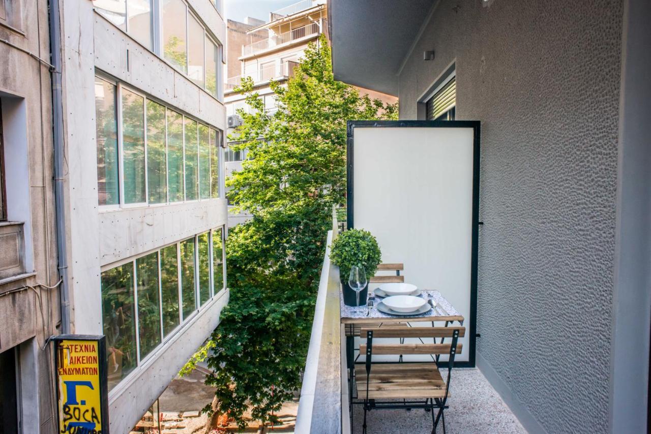 Appartement A25 Pristine & Sunny Flat With Balcony At Downtown Athènes Extérieur photo